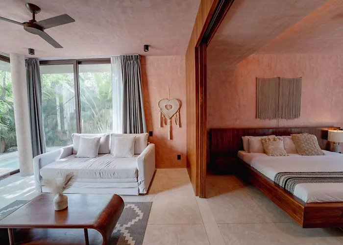 Modern 3br With 2 Pools & Rooftop Lounge Villa